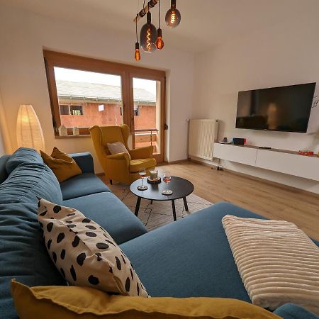 Angerpartments-Sonnige Grosse Wohnung Mit Balkon Und Kostenlosen Parkplatz โดบริอาค ภายนอก รูปภาพ