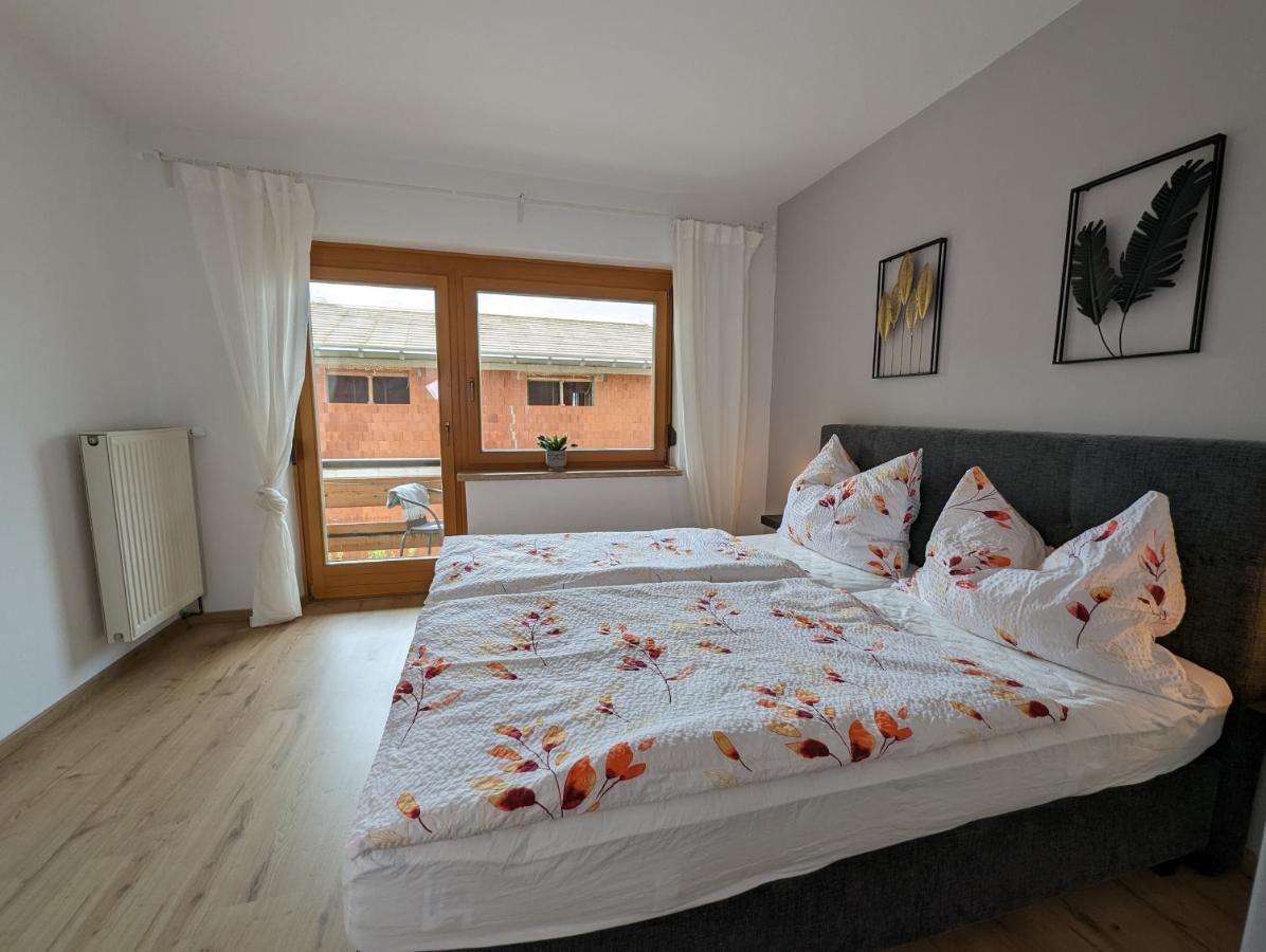 Angerpartments-Sonnige Grosse Wohnung Mit Balkon Und Kostenlosen Parkplatz โดบริอาค ภายนอก รูปภาพ