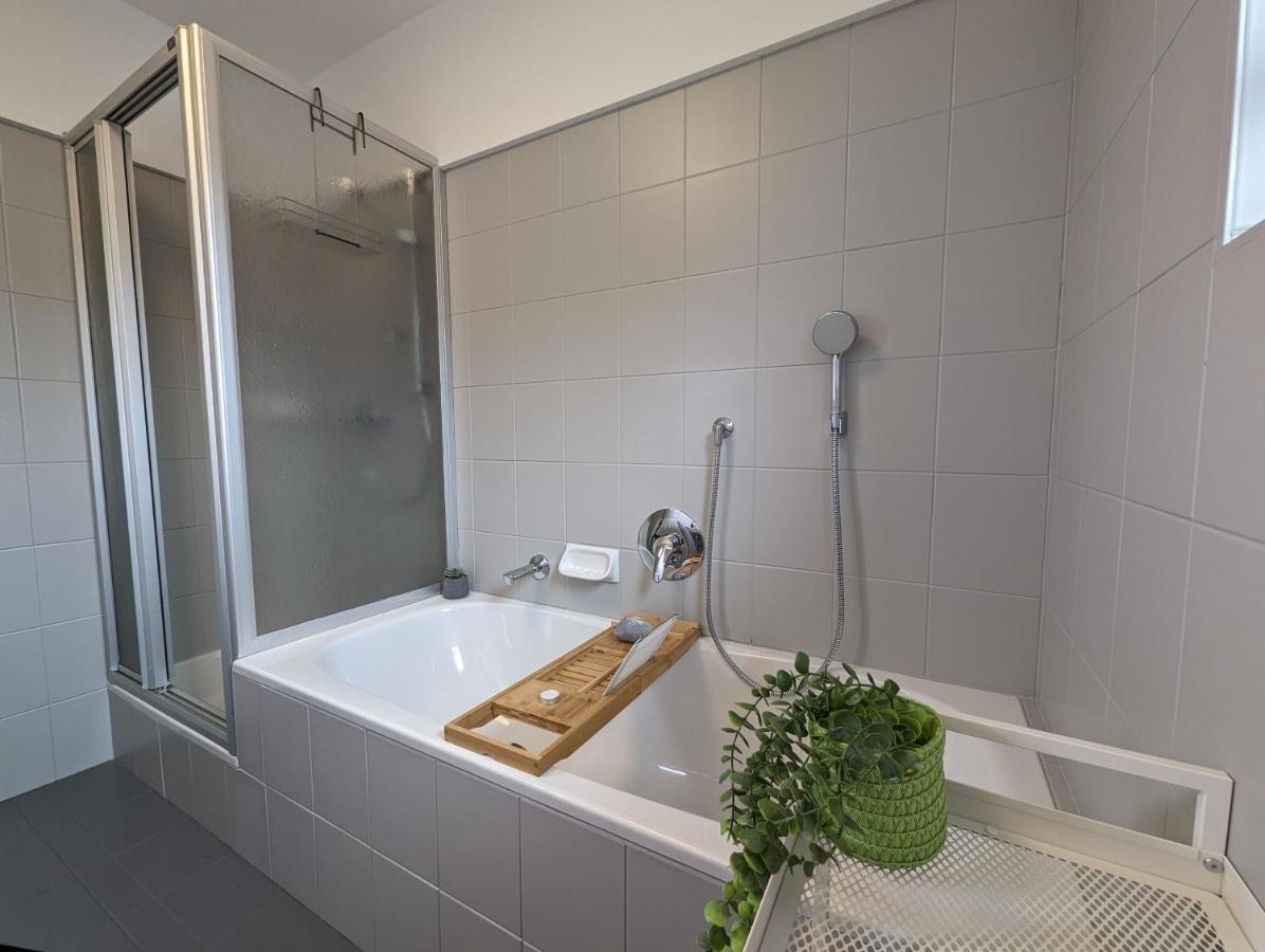 Angerpartments-Sonnige Grosse Wohnung Mit Balkon Und Kostenlosen Parkplatz โดบริอาค ภายนอก รูปภาพ