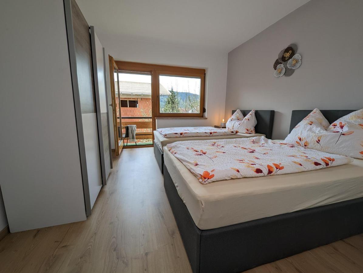Angerpartments-Sonnige Grosse Wohnung Mit Balkon Und Kostenlosen Parkplatz โดบริอาค ภายนอก รูปภาพ