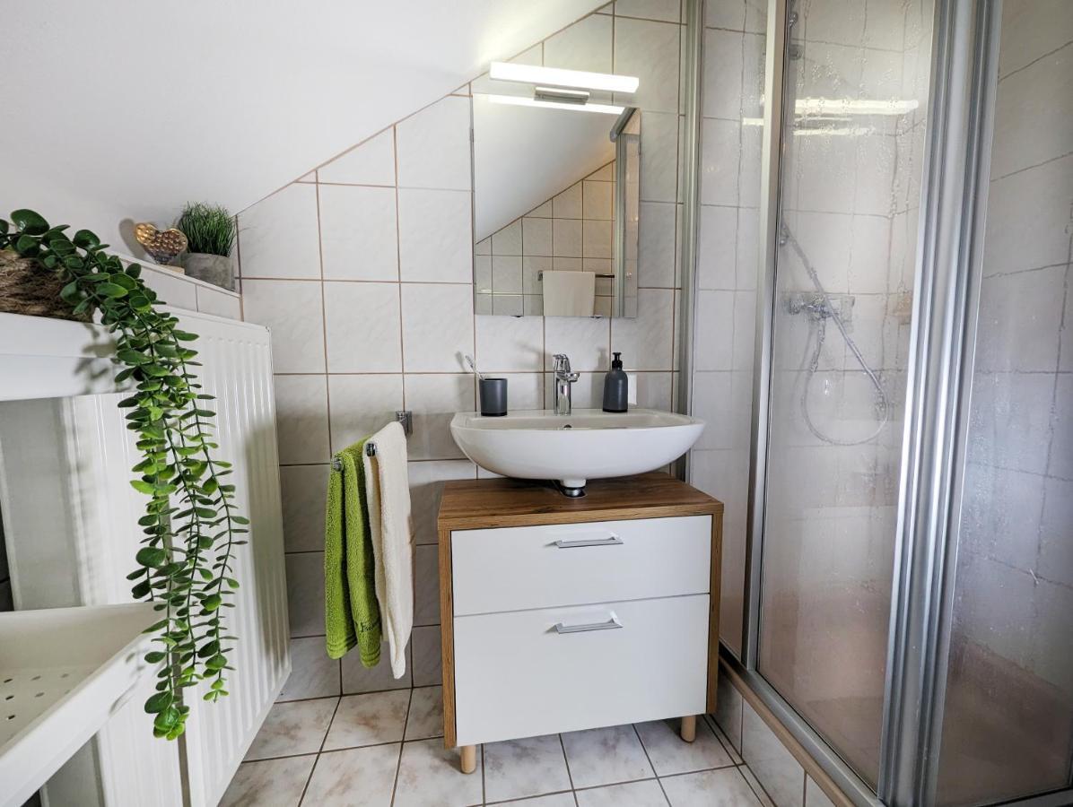 Angerpartments-Sonnige Grosse Wohnung Mit Balkon Und Kostenlosen Parkplatz โดบริอาค ภายนอก รูปภาพ