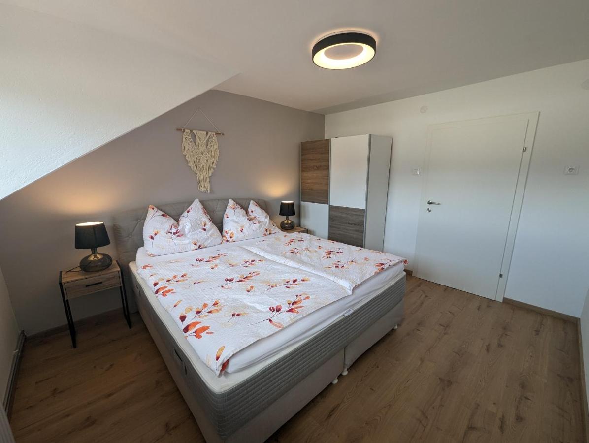 Angerpartments-Sonnige Grosse Wohnung Mit Balkon Und Kostenlosen Parkplatz โดบริอาค ภายนอก รูปภาพ