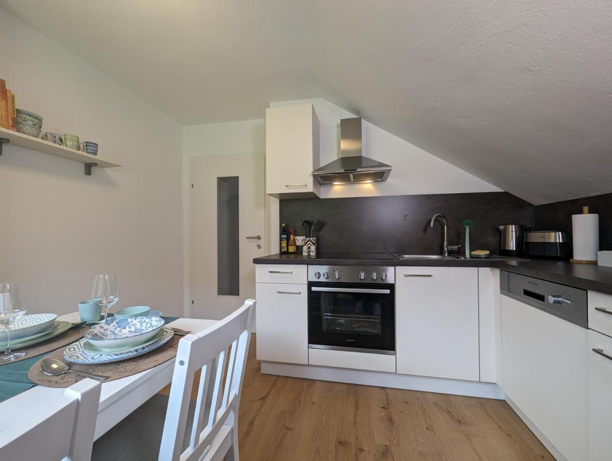 Angerpartments-Sonnige Grosse Wohnung Mit Balkon Und Kostenlosen Parkplatz โดบริอาค ภายนอก รูปภาพ