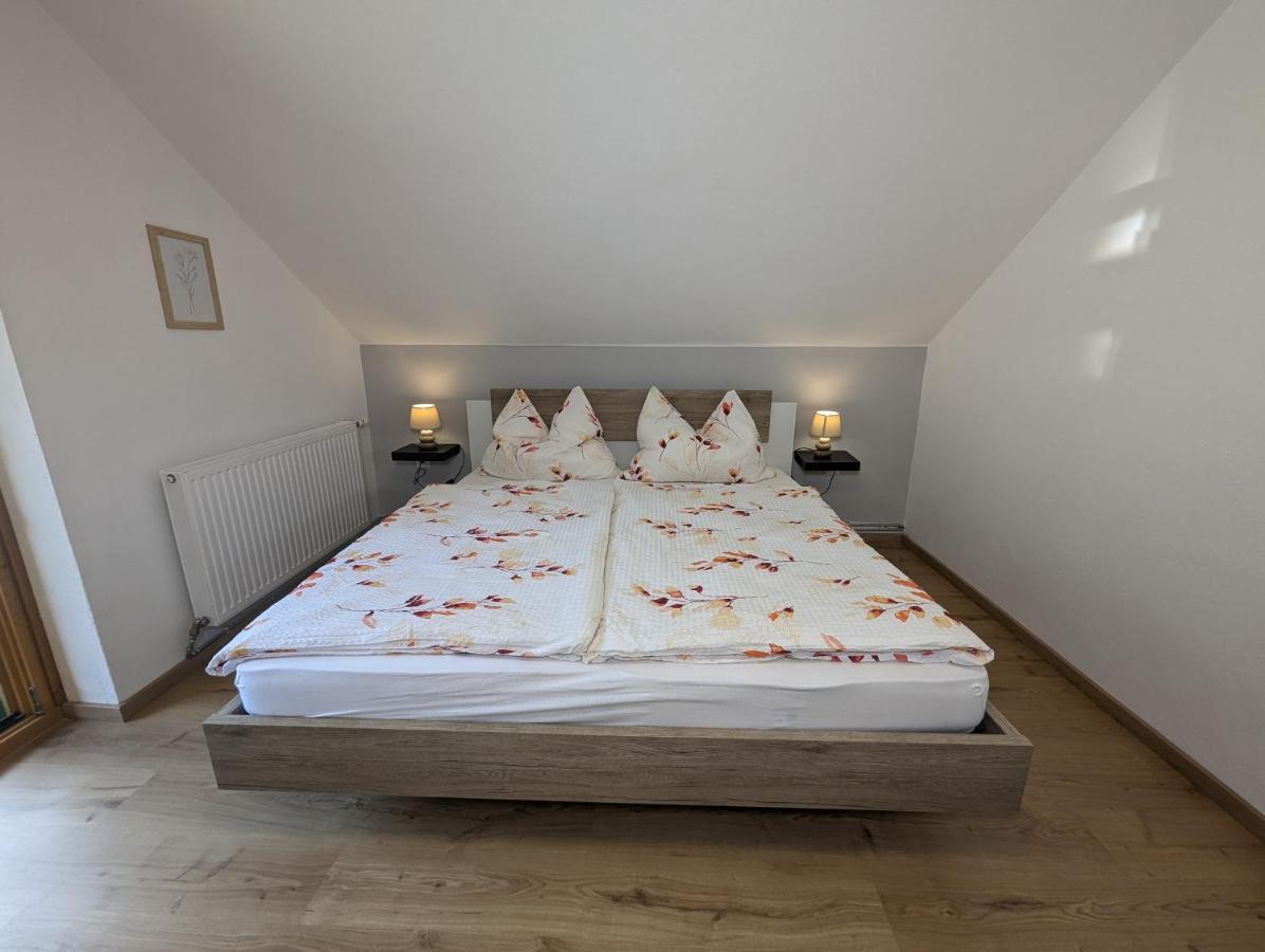 Angerpartments-Sonnige Grosse Wohnung Mit Balkon Und Kostenlosen Parkplatz โดบริอาค ภายนอก รูปภาพ