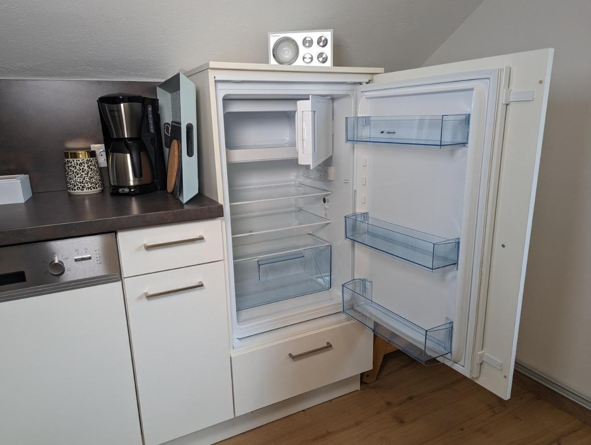 Angerpartments-Sonnige Grosse Wohnung Mit Balkon Und Kostenlosen Parkplatz โดบริอาค ภายนอก รูปภาพ